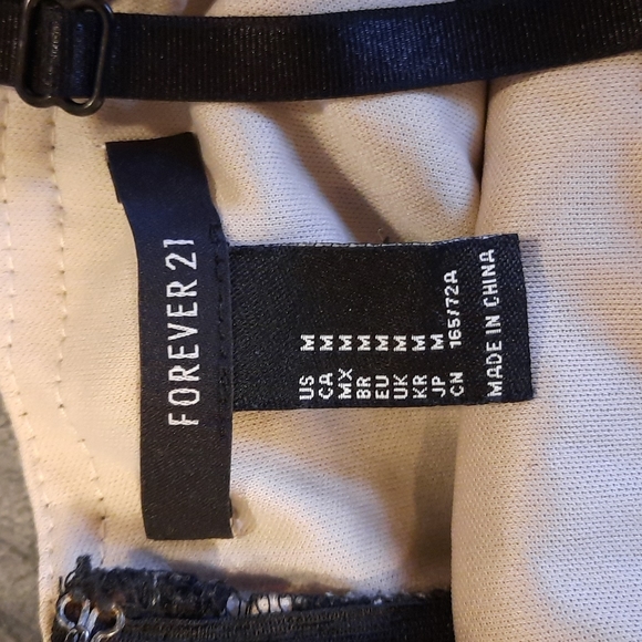 Junior med forever 21 dress - Picture 8 of 8